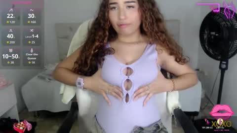 Sofia online show from 10-26-25, 10:04