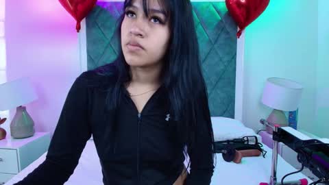 Sasha online show from 10-11-25, 03:17