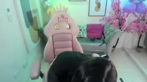 Sasha online show from 04-15-26, 03:35