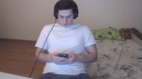 sasha_calvin online show from 10-31-25, 10:44