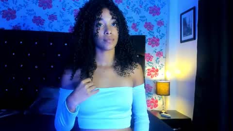 Snapshot of sasha_fox0 chatting on 12-06-24, 01:51 emy online show from 12-06-24, 01:51