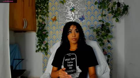 Snapshot of sasha_fox0 chatting on 12-18-24, 07:08 emy online show from 12-18-24, 07:08