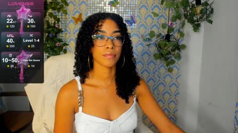 Snapshot of sasha_fox0 chatting on 01-09-25, 09:16 emy online show from 01-09-25, 09:16