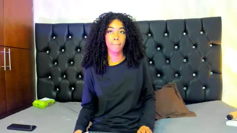 Snapshot of sasha_fox0 chatting on 03-06-25, 09:47 emy online show from 03-06-25, 09:47