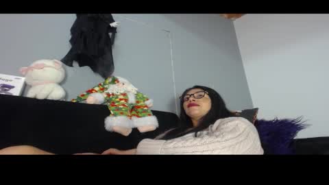 Snapshot of sasha_start chatting on 11-19-25, 05:46 sasha start online show from 11-19-25, 05:46