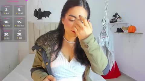 Sashaa online show from 10-22-25, 11:10