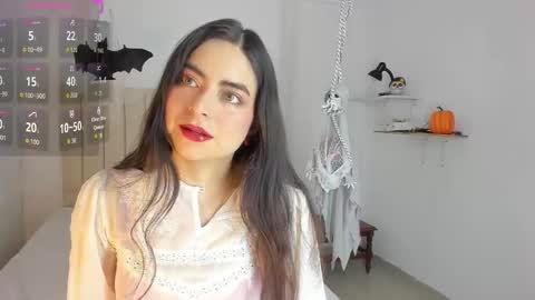 Sashaa online show from 10-31-25, 11:22