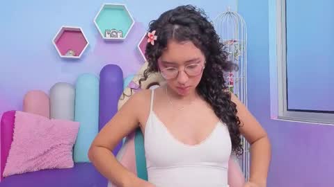 Snapshot of sashamonroee_ chatting on 11-06-25, 11:48 SashaMonroee online show from 11-06-25, 11:48