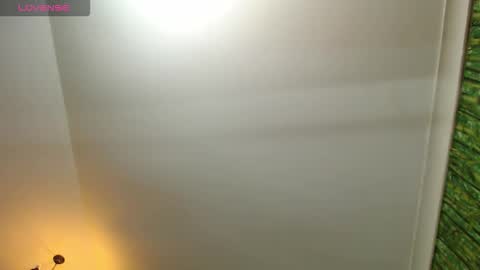 Snapshot of sashawhynot chatting on 11-12-25, 10:15 Sasha online show from 11-12-25, 10:15