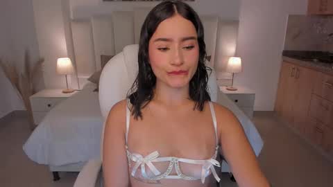 saskia litt online show from 12-23-25, 03:59