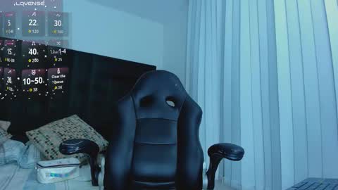 saskiagrendel online show from 10-19-25, 12:44