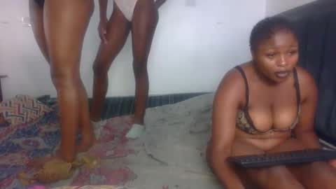 sassie_d online show from 12-15-25, 09:52