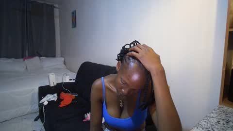 sassy_angel1 online show from 02-03-26, 06:46