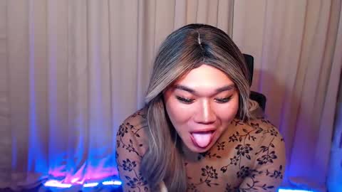 Snapshot of sassyffyra69 chatting on 03-11-25, 08:30 MARIO LABO online show from 03-11-25, 08:30