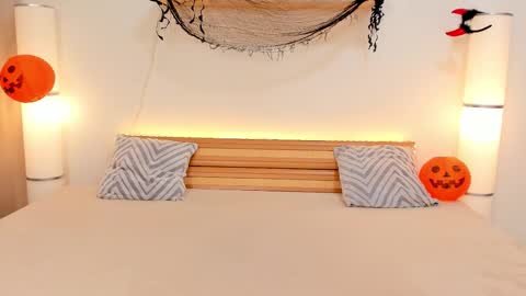 Sati online show from 10-20-25, 03:45