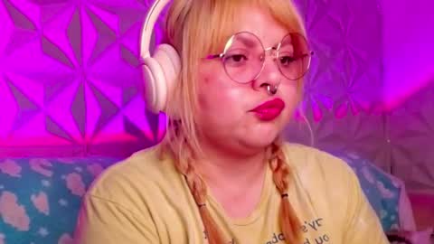 Gina George online show from 10-07-25, 11:57