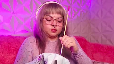 Gina George online show from 11-17-25, 11:43