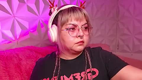 Gina George online show from 12-03-25, 01:24