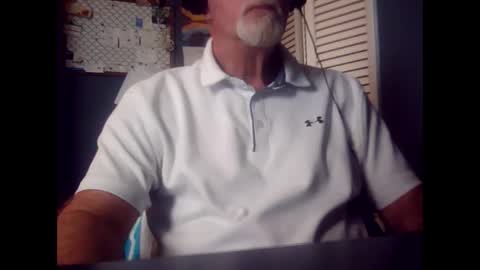 Snapshot of satyr64 chatting on 11-24-25, 03:45 satyr64 online show from 11-24-25, 03:45