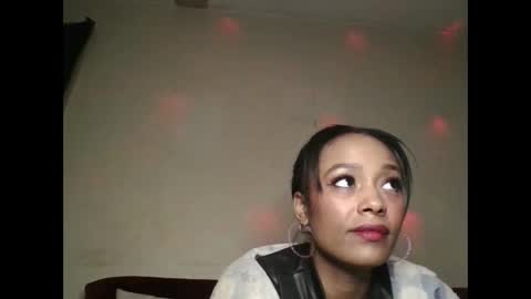 Snapshot of saucy_shanice chatting on 11-07-25, 07:36 Shaniiice online show from 11-07-25, 07:36