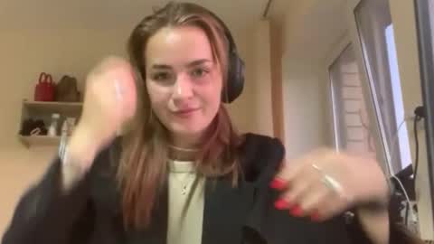 Martha online show from 09-08-25, 03:33