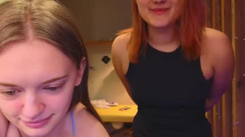 LUNA and ANNA    online show from 01-10-25, 07:21