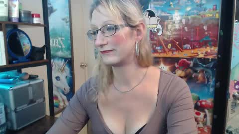 Savanah online show from 10-07-25, 05:04