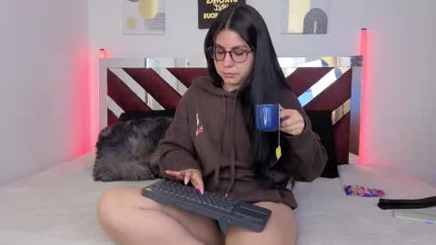 savannahbunny online show from 09-30-25, 02:00