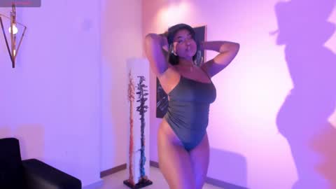 S a v a n n a h  online show from 03-10-25, 12:48
