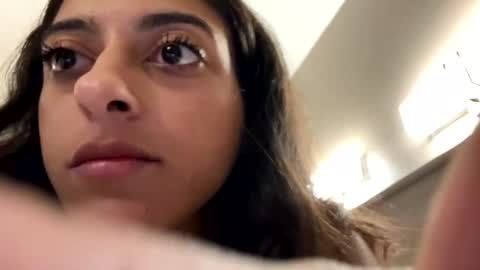 savannahtakethisbanana online show from 11-22-25, 10:47