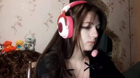 Sophie online show from 10-14-25, 03:35