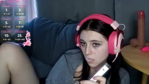 Sophie online show from 10-16-25, 03:46