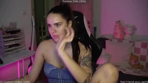 Naomi online show from 11-11-25, 08:20