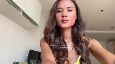 Lydia online show from 03-03-26, 03:23