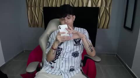 Snapshot of sayd_23 chatting on 12-07-24, 01:25 sayd_23 online show from 12-07-24, 01:25