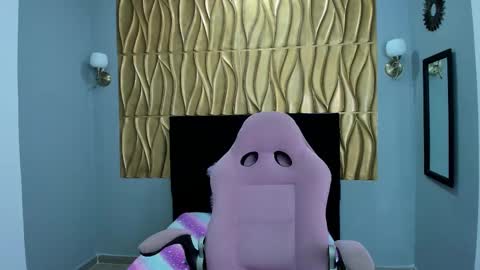 Snapshot of sayd_23 chatting on 01-28-25, 10:12 sayd_23 online show from 01-28-25, 10:12