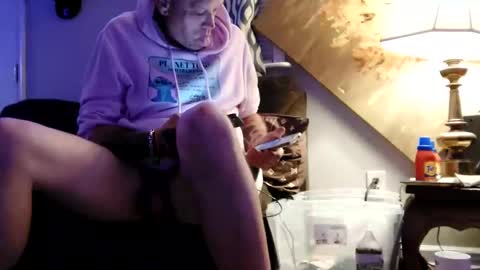 sayhi2mylilguy online show from 11-08-25, 06:13