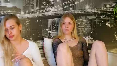 Snapshot of sayselena chatting on 11-06-25, 04:08 Hello guys our name is Emily Nicole Alice. We are very funny and love to spend time well online show from 11-06-25, 04:08