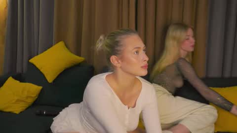 Snapshot of sayselena chatting on 11-07-25, 05:02 Hello guys our name is Emily Nicole Alice. We are very funny and love to spend time well online show from 11-07-25, 05:02