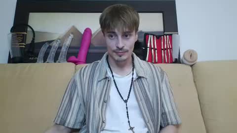 Snapshot of scaleslayer chatting on 02-16-25, 09:16 Mike online show from 02-16-25, 09:16