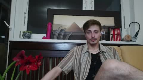 Snapshot of scaleslayer chatting on 02-23-25, 06:01 Mike online show from 02-23-25, 06:01