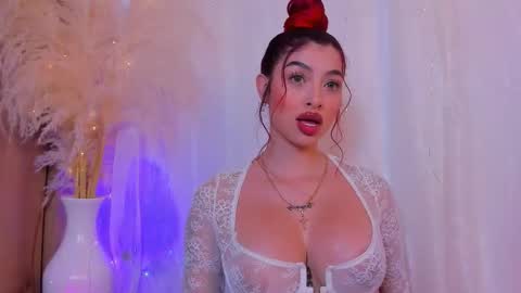 scarleett jones online show from 10-22-25, 11:15