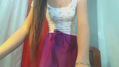 scarlet121698 online show from 10-05-25, 04:00