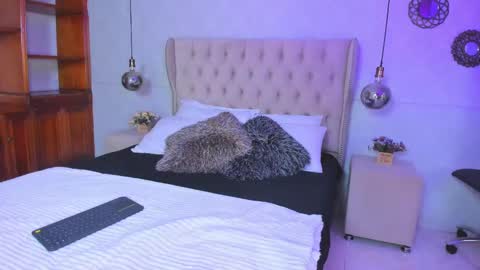 sacrlet online show from 09-13-25, 07:24