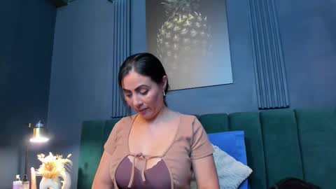 Scarlet Edwars online show from 02-05-26, 06:56