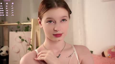 Snapshot of scarlet_fever10 chatting on 11-24-25, 02:28 scarlet_fever10 online show from 11-24-25, 02:28