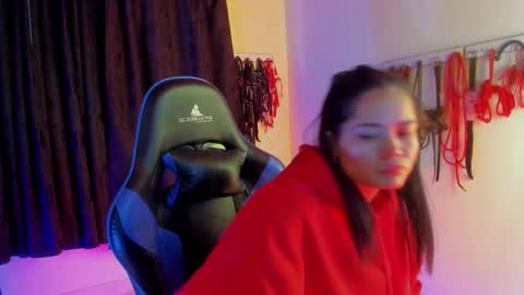 scarlet taylor kennedy online show from 10-11-25, 07:56