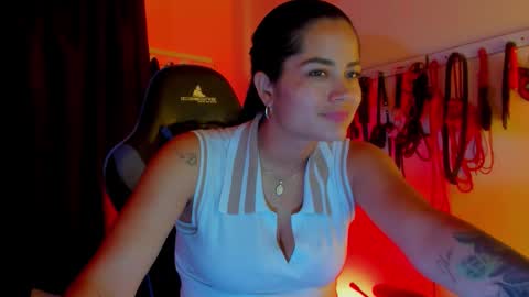 scarlet taylor kennedy online show from 12-05-25, 06:48