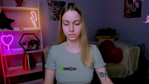 Snapshot of scarlet_mooore chatting on 03-10-25, 08:23 scarlet PVT is open online show from 03-10-25, 08:23