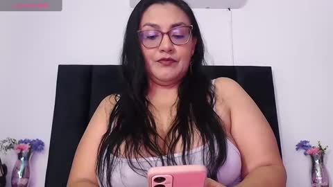 Scarlet Ray  online show from 10-14-25, 11:33